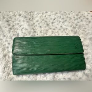 Louis Vuitton Sarah Wallet